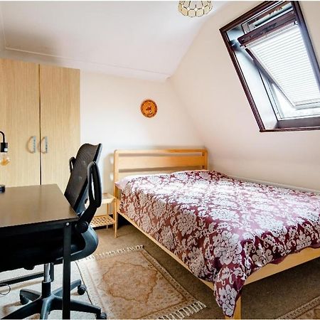 Double Room 2 Mins From Station Belvedere Bagian luar foto