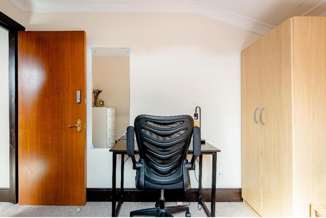 Double Room 2 Mins From Station Belvedere Bagian luar foto
